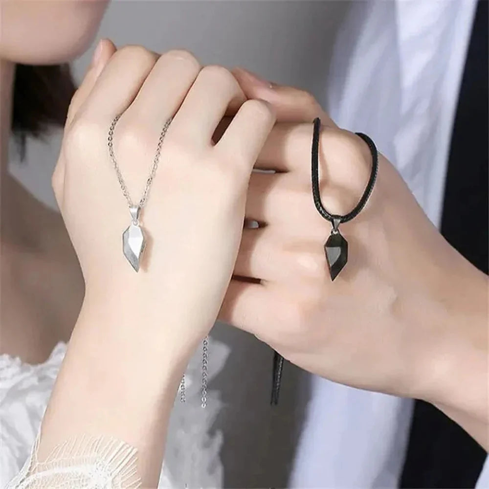 Necklace Magnetic Heart Couple Pendant Gift Set