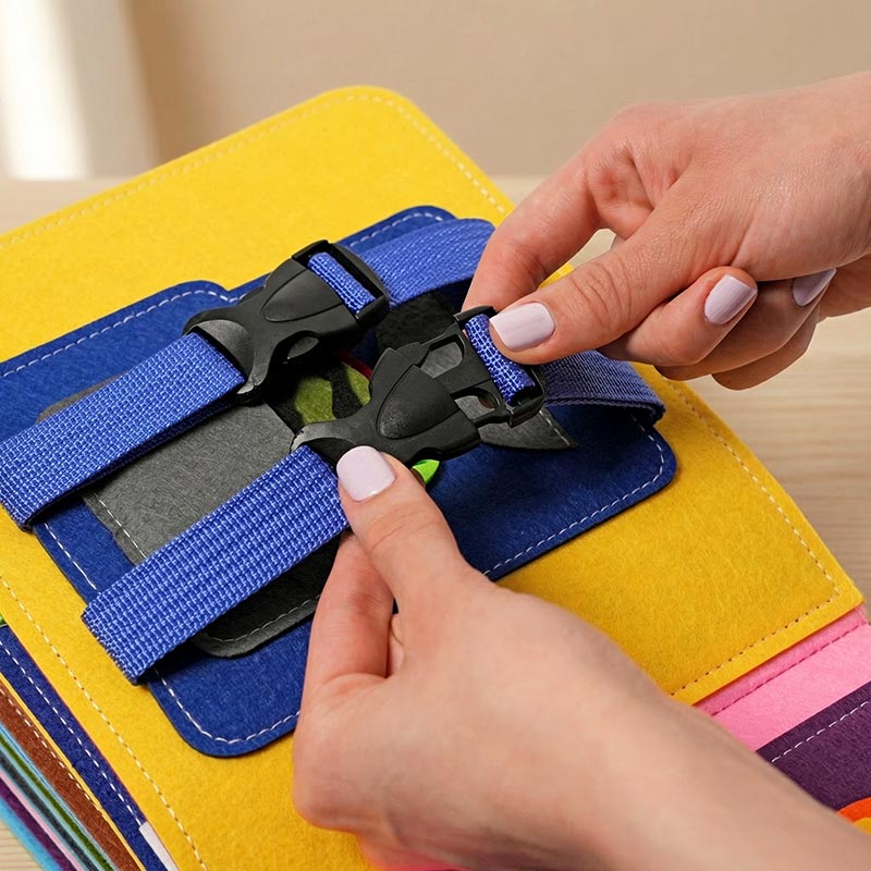 Felt Storybook with 16 Interactive Pages and Characters