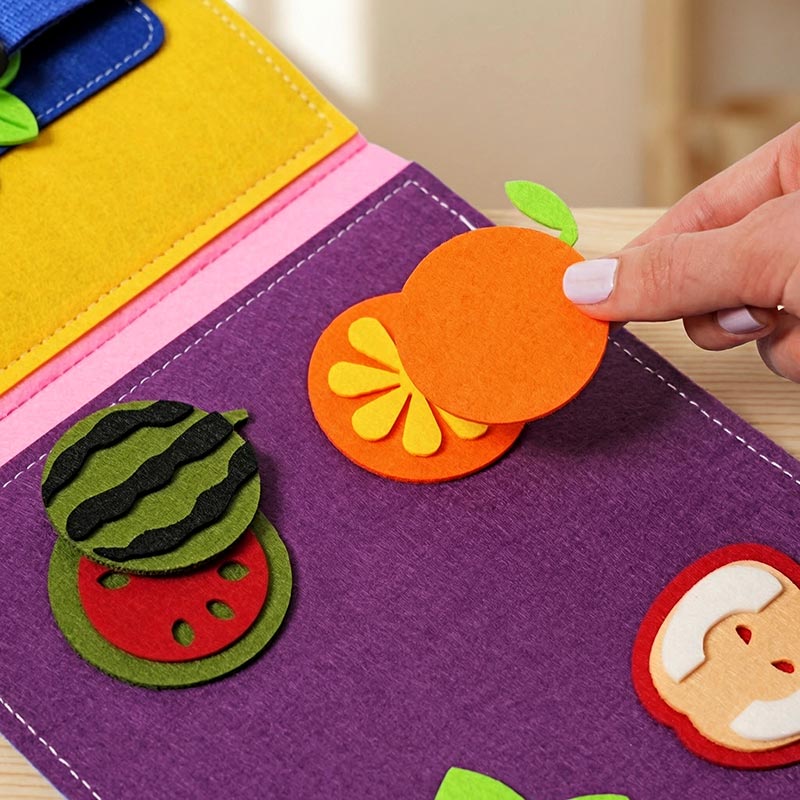 Felt Storybook with 16 Interactive Pages and Characters