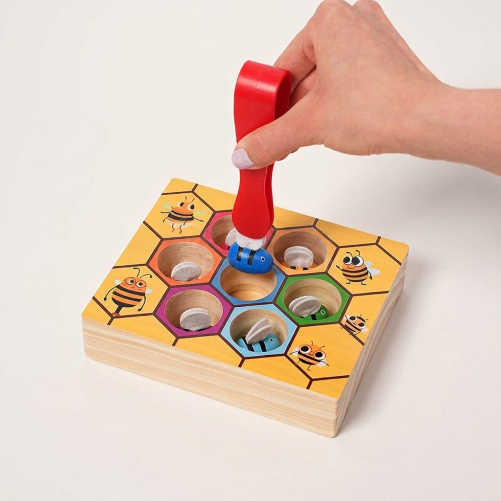 Bee Color Matching Toy with Wooden Honeycomb Board and Tweezers