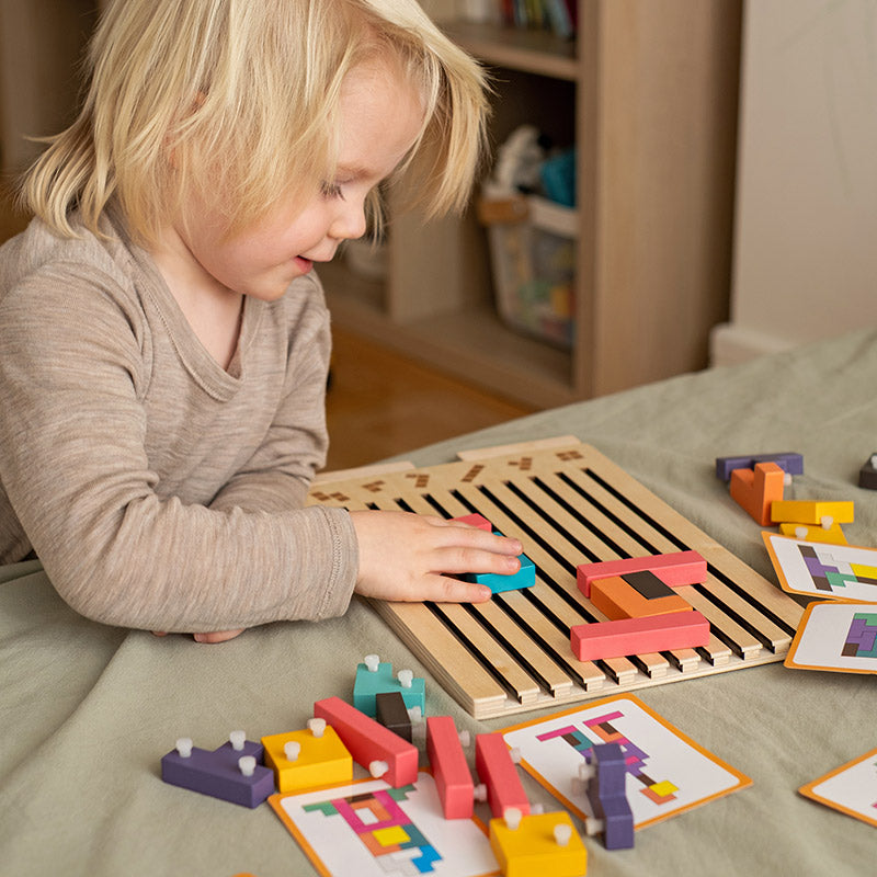 Tetris Puzzle Game with Wooden Board and Challenge Cards