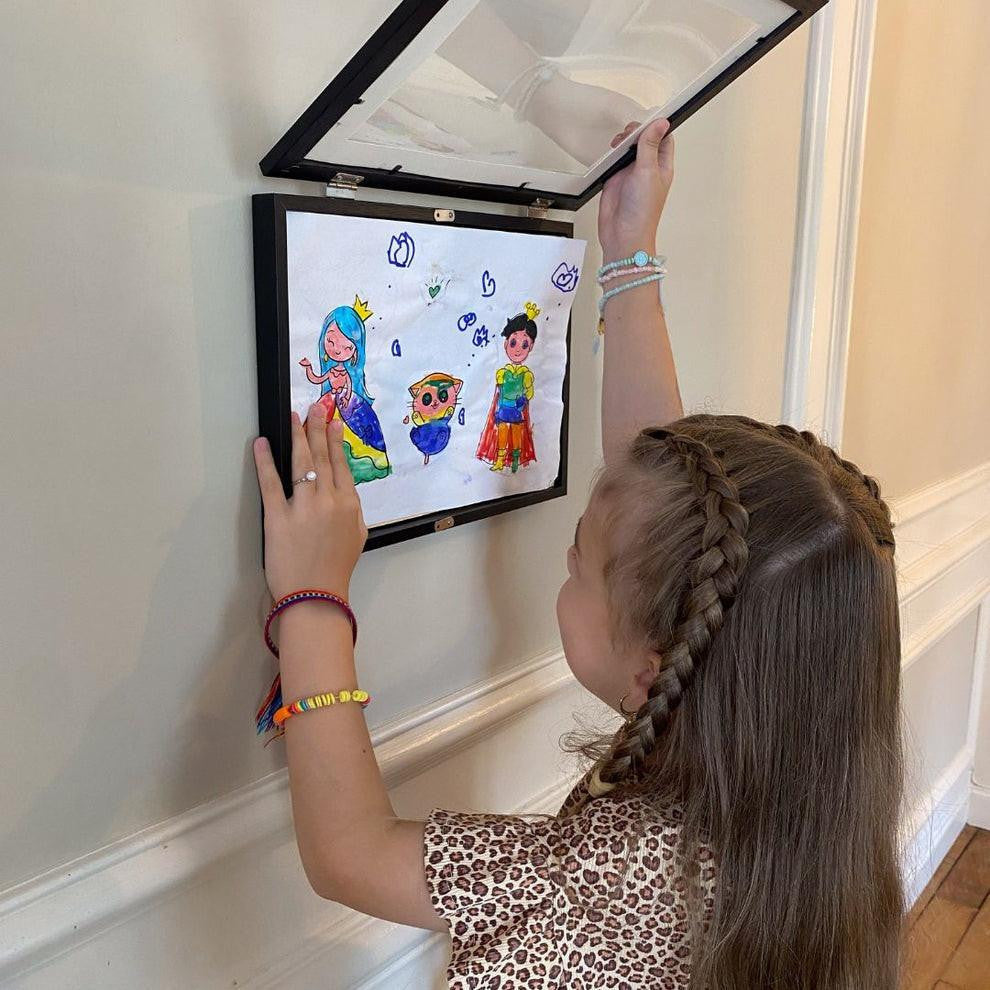 Kids Artwork Frame with Storage for 200 Drawings
