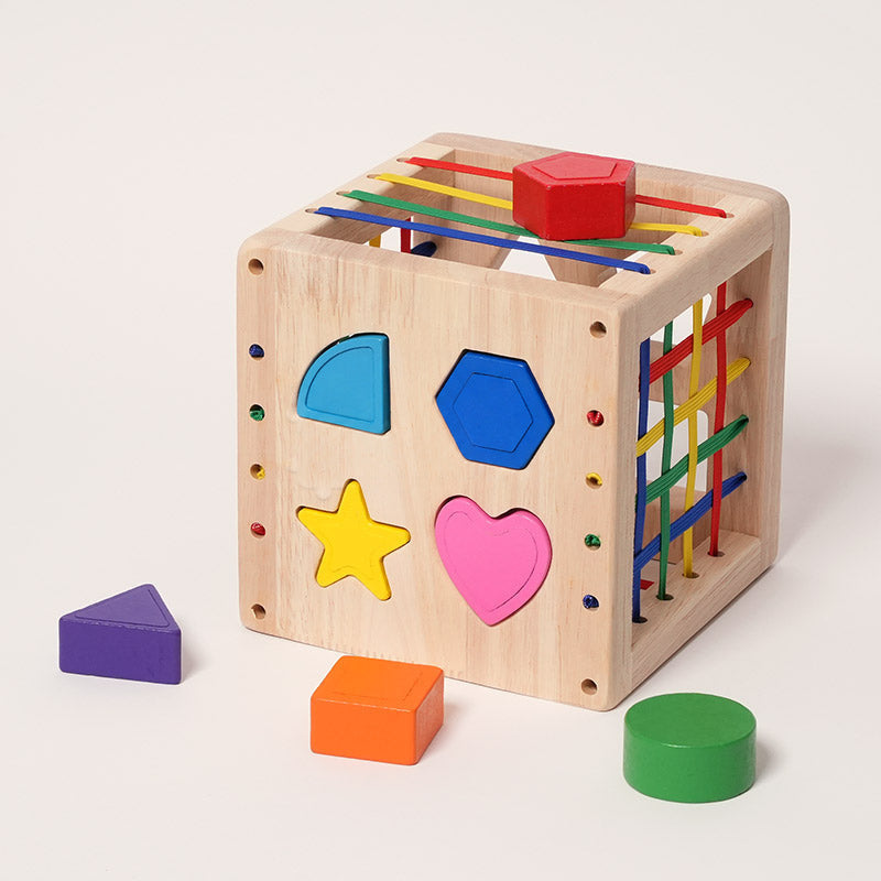 Wooden Shape Sorter Cube with Elastic Bands and 8 Pieces