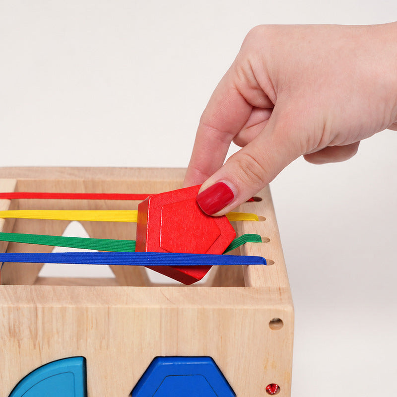 Wooden Shape Sorter Cube with Elastic Bands and 8 Pieces